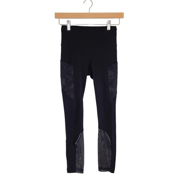 Lululemon Fast and Free Crop 23” Mesh Legging Black Incognito Camo Embossed 2 - Picture 6 of 16